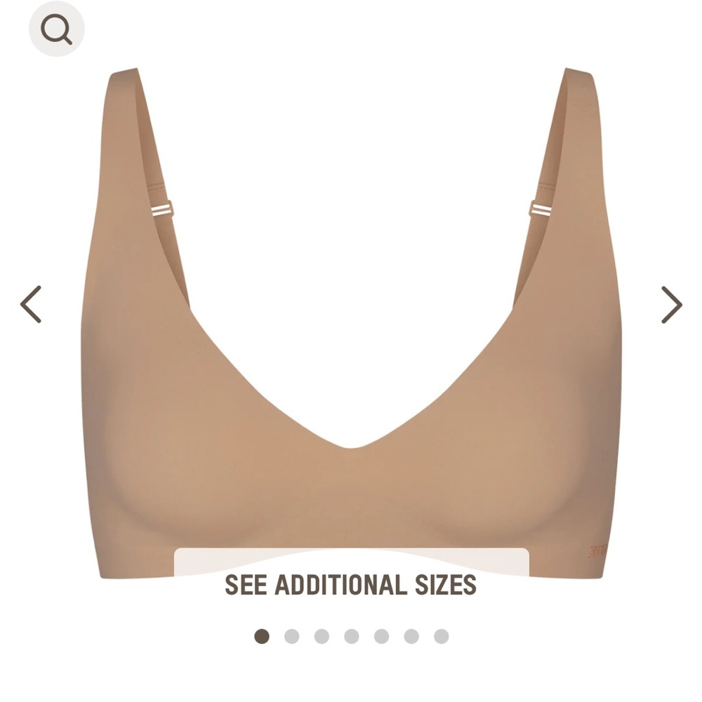 Skims naked plunge bra